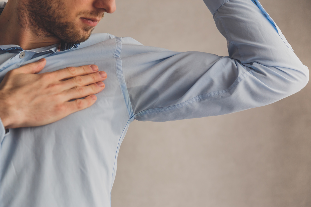 Dicas de limpeza – Tira manchas amareladas de suor Dicas de limpeza – Tira manchas amareladas de suor